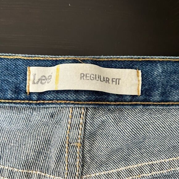 Lee Mens Jeans Size 42x30 Blue Denim Regular Fit Straight Leg 5 Pocket Design - Picture 11 of 16